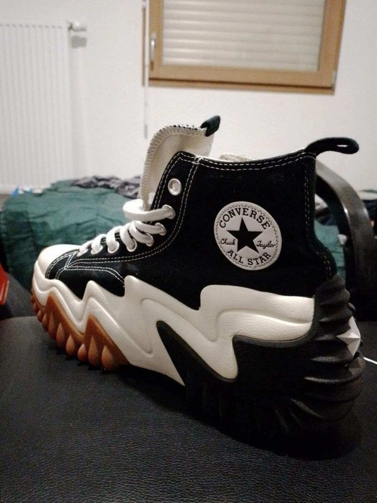 Converse – photo 4